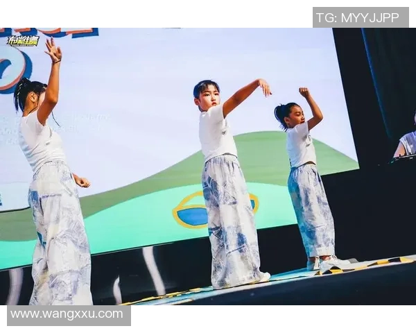 杨强分享街舞心得与技巧探讨助你舞出自我风格